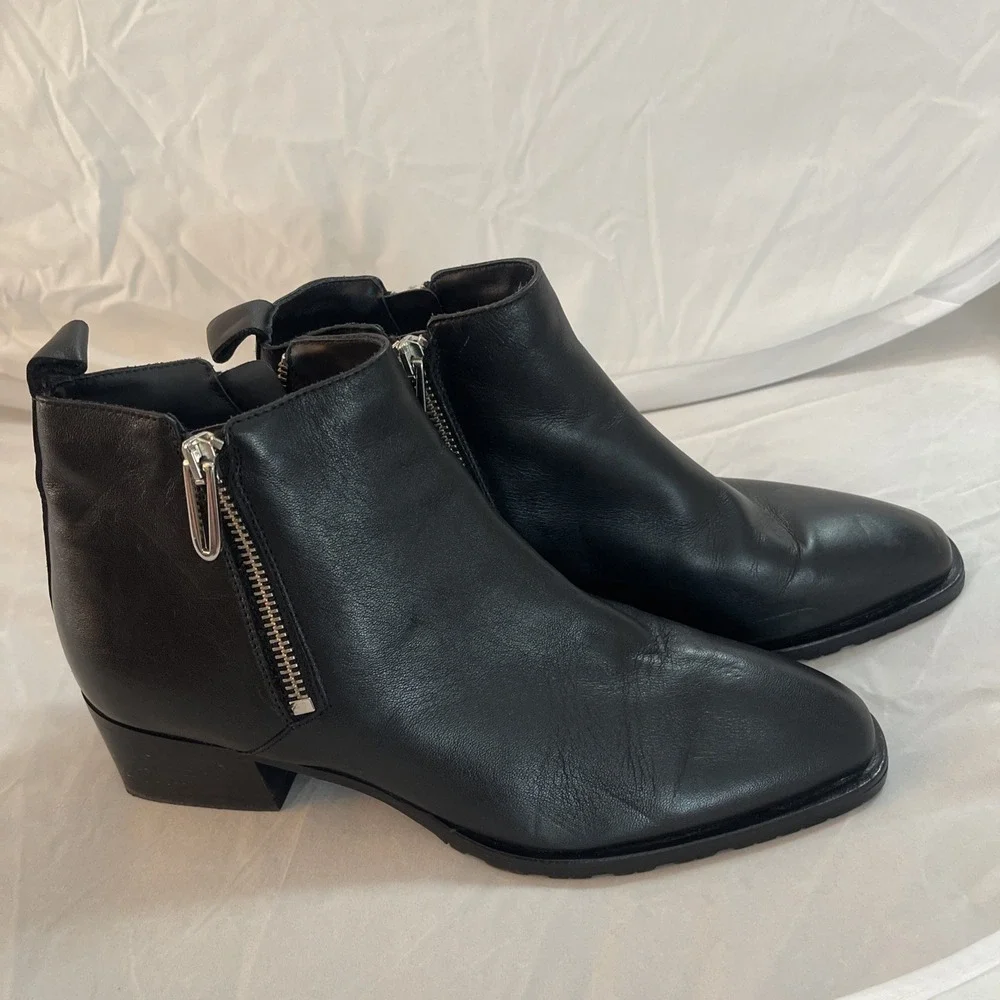 Aquatalia Fantina Weatherproof Bootie Black Leather Women‎ 8.5M RUNS SMALL Italy